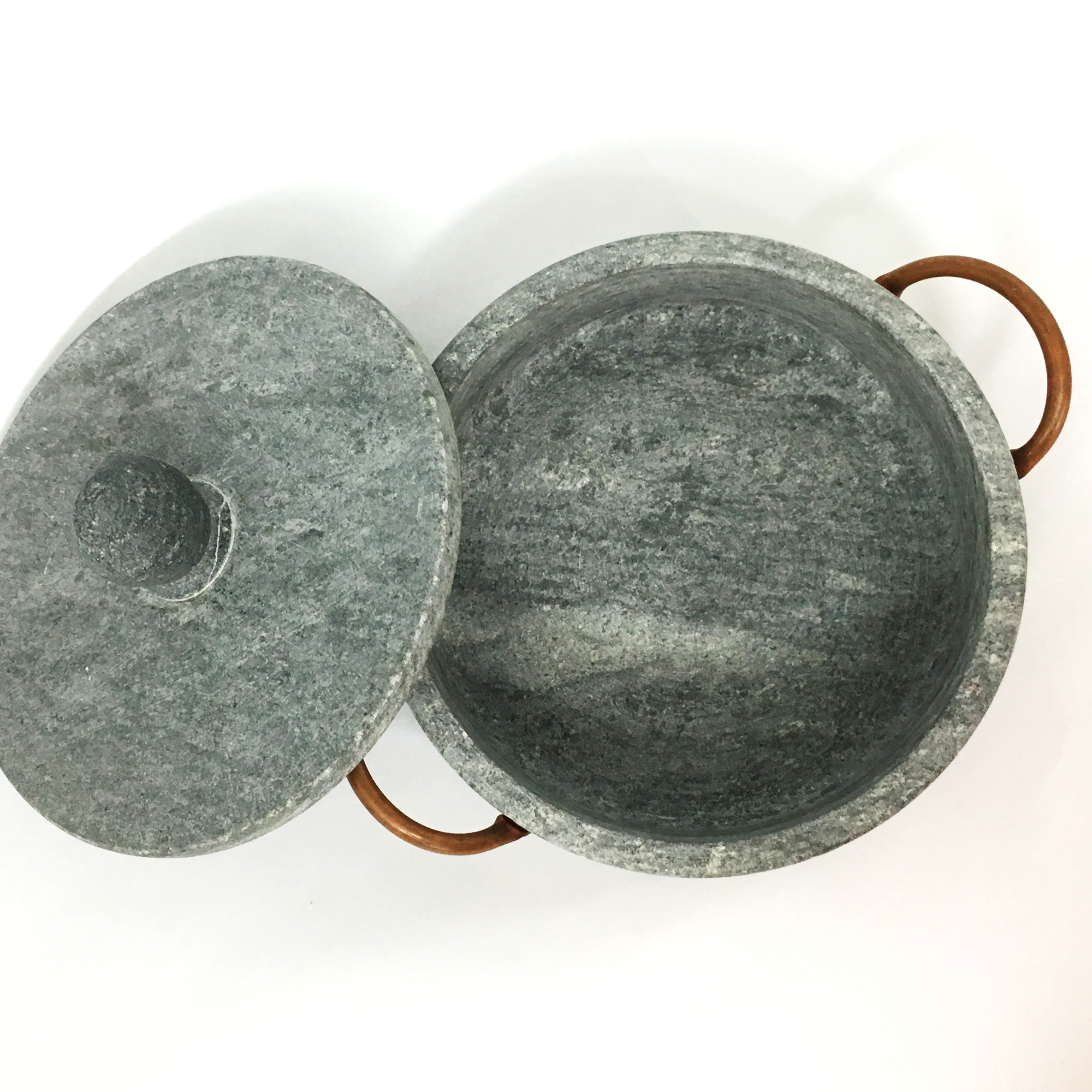 Brazilian Soapstone Low Pot, Panela de Pedra-Sabão 3 Brazilian Soapstone Low Pot, Panela de Pedra-Sabão