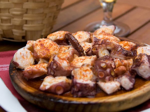 Wooden Tapa Plate - 20 cm